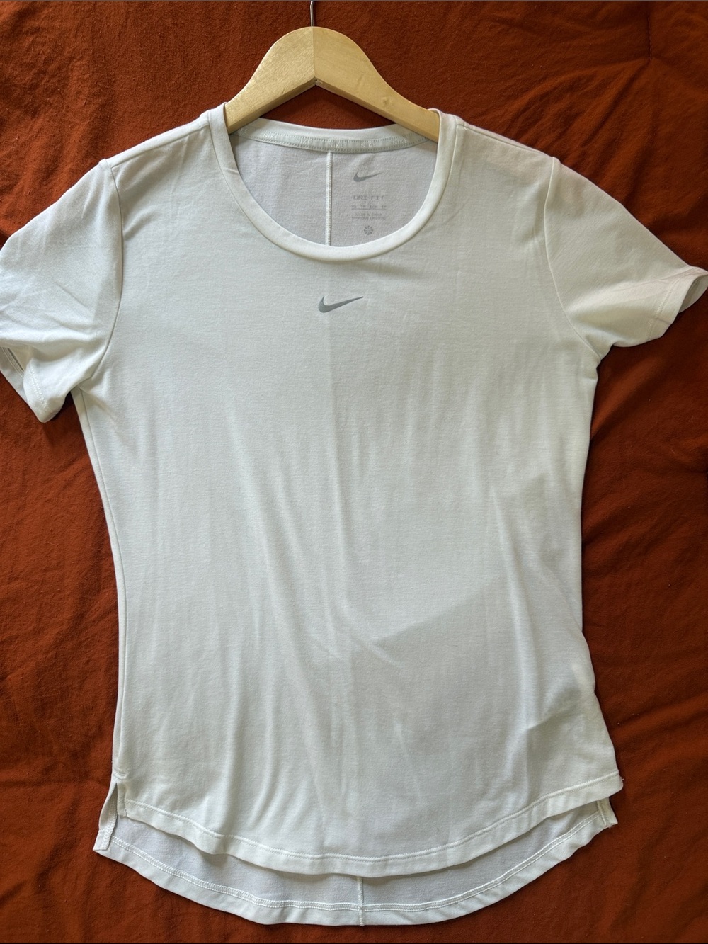 Nike White Short-Sleeve Crew Neck Performance Tee